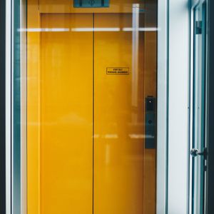 抚慰的高楼回忆