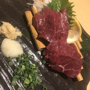 まともじゃないわ