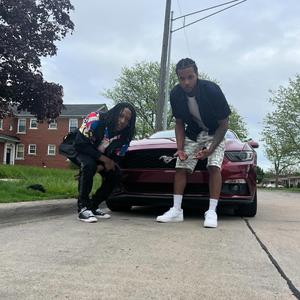 We Ain't Worried (feat. 2woTimes)