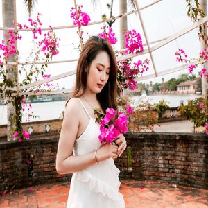 Love Is Like a Knife Stabbing Heart, It Really Hurts Thanks