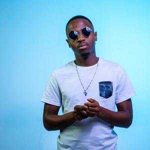 AMAKHAZA (feat. DJSTOLEN)