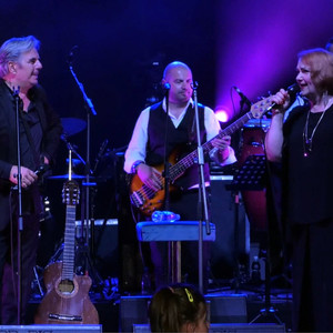 Luda Đelozija, Live