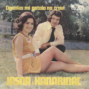 Ciganka mi gatala na travi