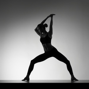 Armonioso Llovizna En El Yoga