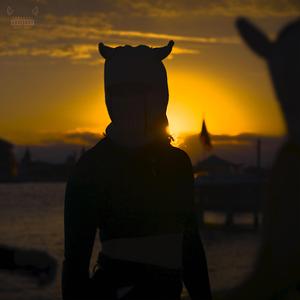 Fly Again (feat. Zion Piagetti)