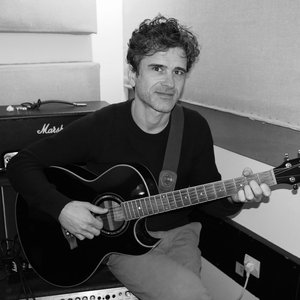 A l’envers et à l’opposé