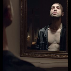 Ghosts by 💖𝓐𝓲𝓻𝓲𝓷🎶🎵