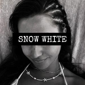 SNOW WHITE