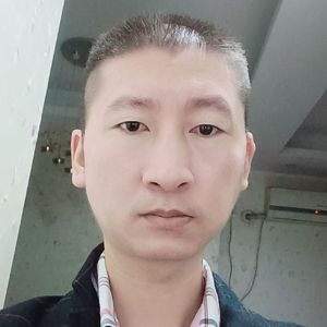 嗑儿-歌手-汤星