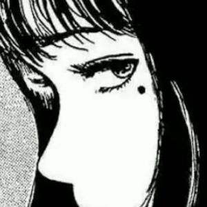 你好 我的名字是川上富江。