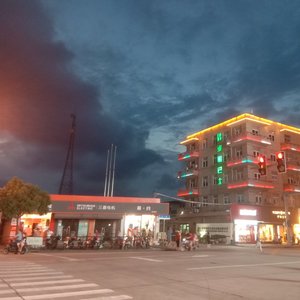 小雨天气（翻自 徐梦圆,嘿人李逵Noisemakers）