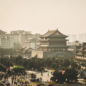 《长安苦热行》
