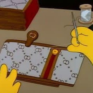 GUCCI GUCCI LOUIS LOUIS FENDI FENDI PRADA