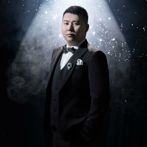 逆风飞翔（伴奏）