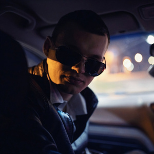 Закрывай глаза