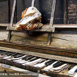 《李香兰》国产凌凌漆周星驰版（钢琴版）