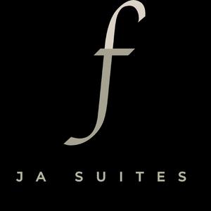 It's a Suite Life, Glow Time