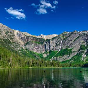 নবীজির রক্ত ভেজে পাথরটি দেখে কেউ আমিন না বলে যাবেন না