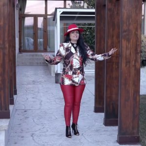 Am o pofta de nebun cu dusmanul sa ma pun (Live)