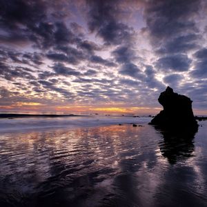 我们最深的默契是假装没关系