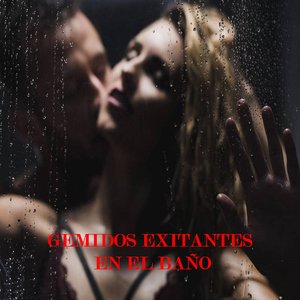 Gemidos excitantes en el baño