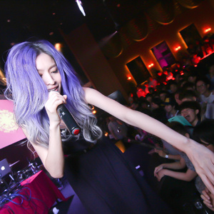 Xavi Reina＆Sahra Lee - 开场Harry Mix Xavi Reina Sahra Lee - Miami Sax Boom