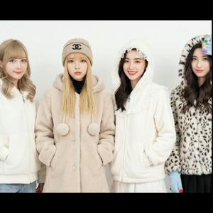 儚さが残る　その後に　私の想いは　碧い空に消えてゆく