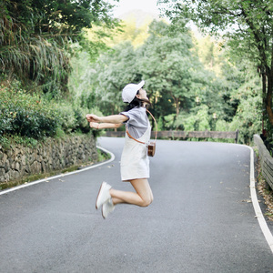 여름 밤이 지나가면