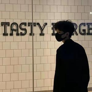 她是我的（输了就是输了）