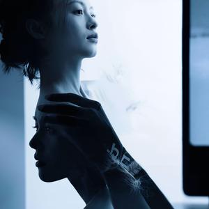 雨念（雨落在窗台）