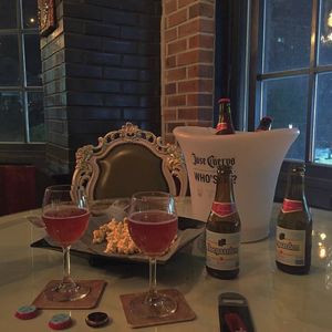 房间（翻自 刘瑞琪）