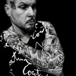 Fullständigt blottad