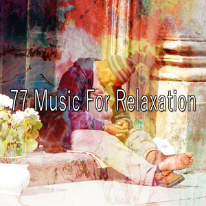 昏昏欲睡的新生兒