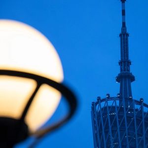 烟火烫伤无名指