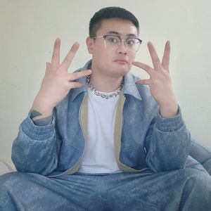 祝樊姐一路长虹