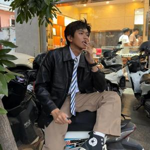 ស្រលាញ់ស្រីមុខសិច