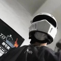 三分爱人，七分爱己