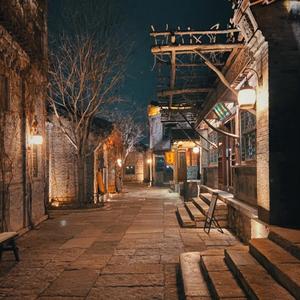 多想在平庸的生活拥抱你