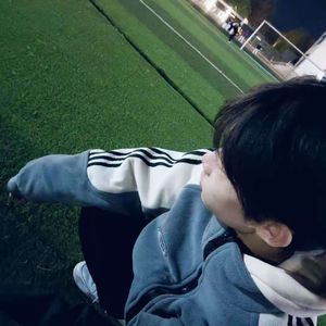 红色高跟鞋-小鱼