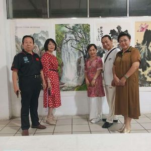 让我们在莱西拥抱_李振来