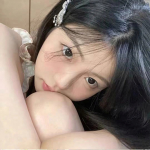 我们在微笑中飘荡