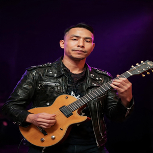 Bayangan Arti Hitam