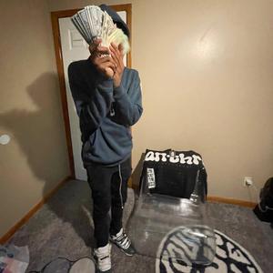 Paraphernalia (feat. Kjsteppin & Lulhoncho)