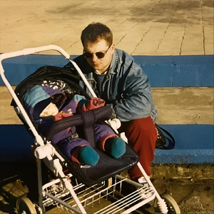 Człowiek z pudełkiem