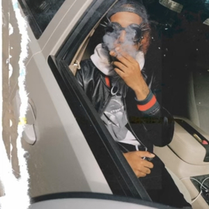 Trappin (feat. Scrolla)