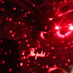 粉红色闪电（翻自花墙FancyWall）