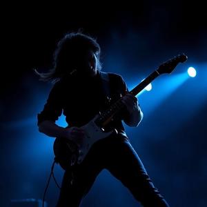 나는 아직 그 자리에