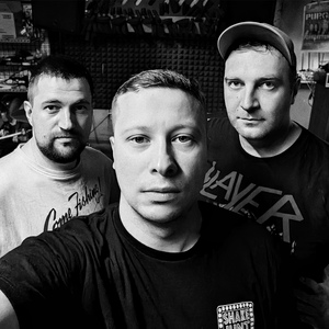 Танцуют подростки