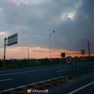 遇见你的时候所有星星都落在我头上（翻自 高珊）