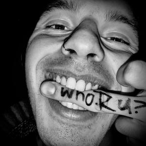 whoRu?